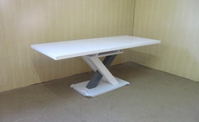 Stalas "BARI II"  vokiškas
